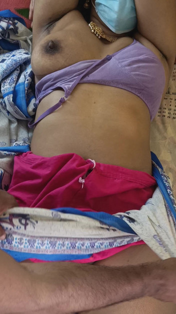 Palani69: Suri rumah berkongkek keras di katil