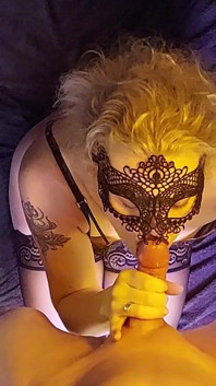 Gloryhole Vol.2 - Freya succhia, scopa e squirta!