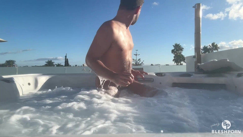 bleshporn: Pool Time Show Nudity