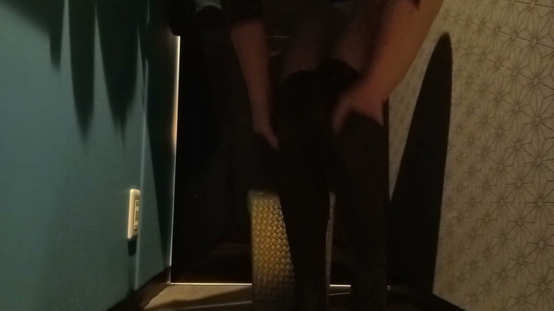 Mayumi Kanzaki: Unable to Use the Toilet