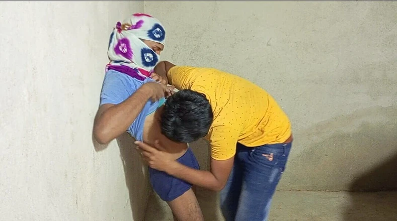 Indian Hijraji: Indian Teen Shemale in the Morning