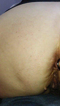 meri gand men kaamuk guda dildo