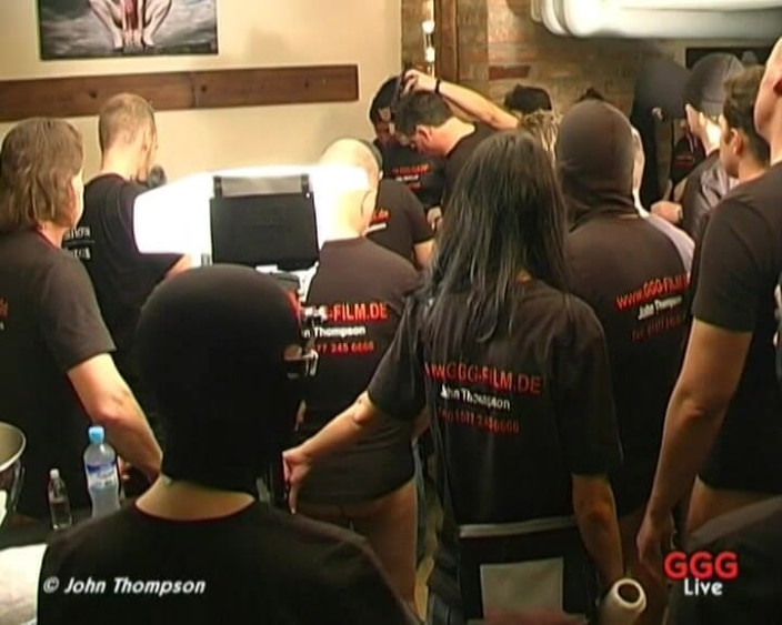 Limitless and Special: ggg जॉन थॉम्पसन, युवा स्लिम सींग का बना हुआ शुक्राणु का एक बहुत पसंद करता है