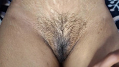 hot suman: Desi chut dan mustard oil dioleskan ke dalam vibrator dengan...