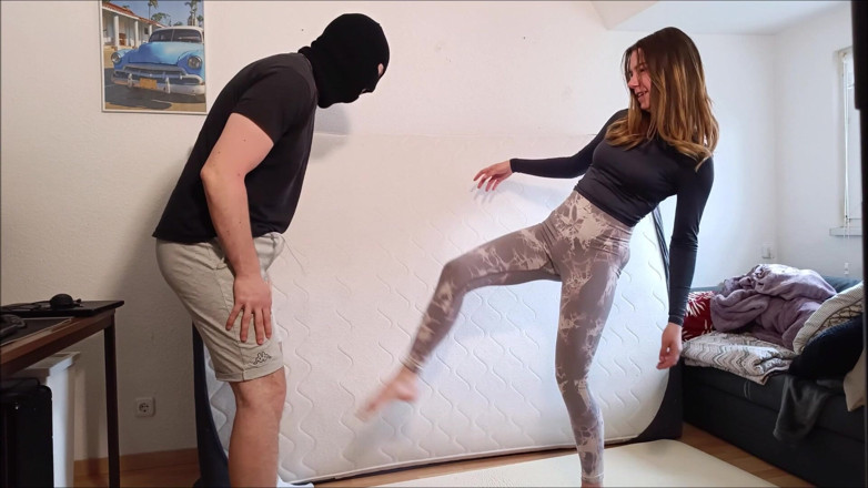 GermanBallsBusted: 하이에 언터우쉬에서 볼버스팅