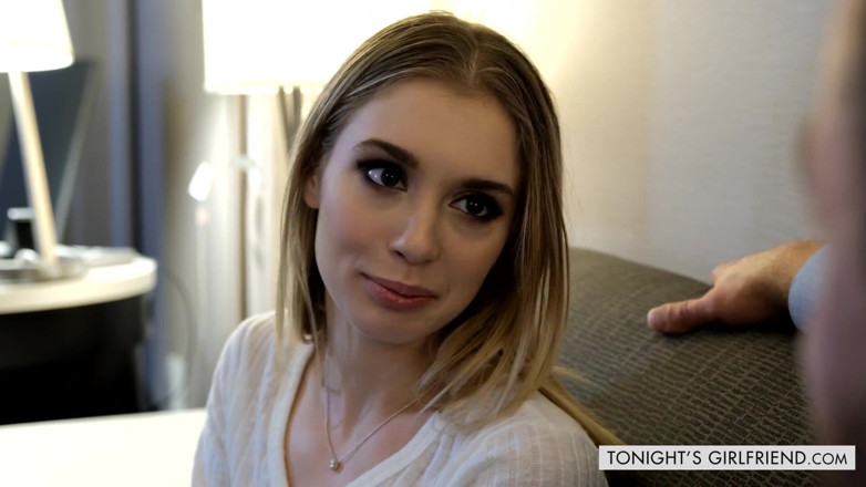 Tonight's Girlfriend: Anastasia Knight Gioca Come Figliastra per Il Suo Cliente