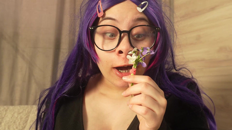 AmayaMori: Kýchání nonstop po očichání této květu se rychle eskalovalo