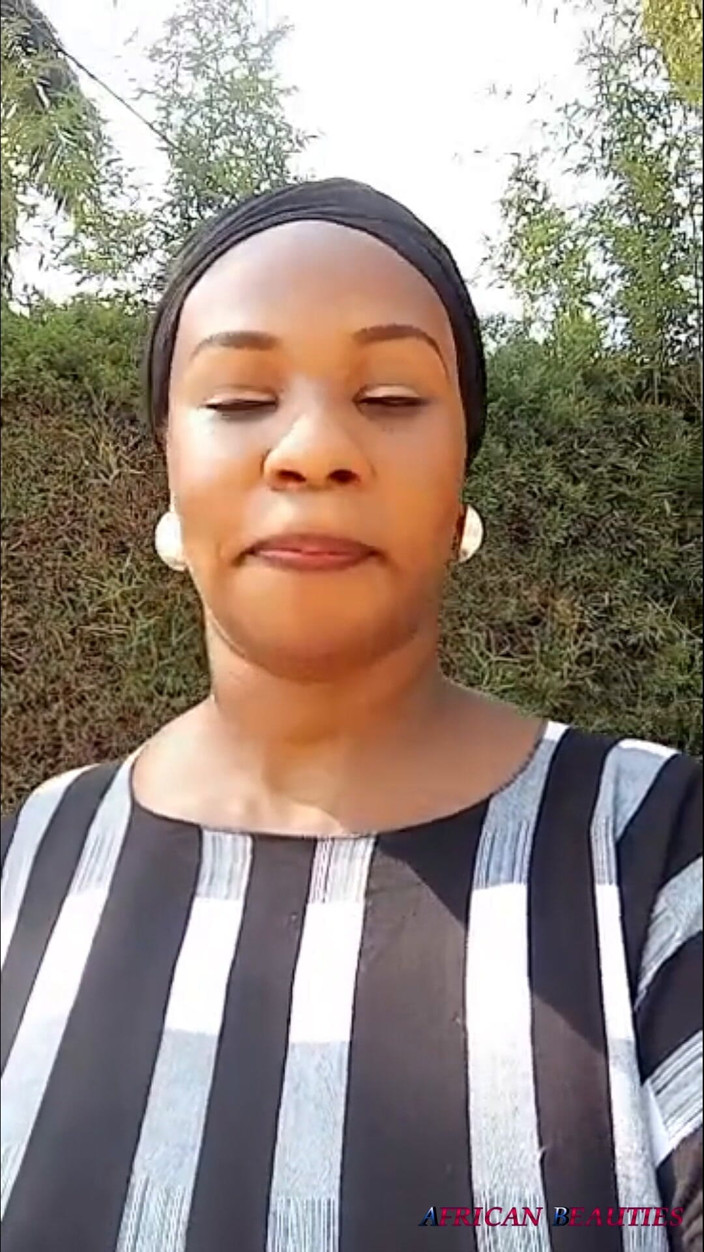 African Beauties: MILF Nikkie About African Life