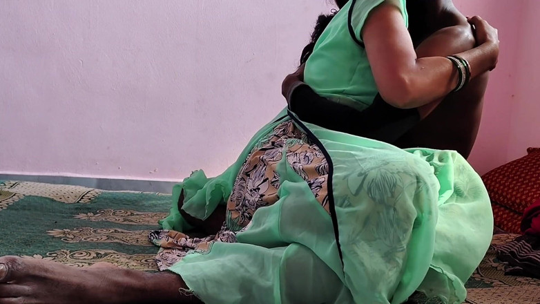 Viralcouple76: Heiße sexy figur bhabhi wird von ihrem frechen Devar hart...