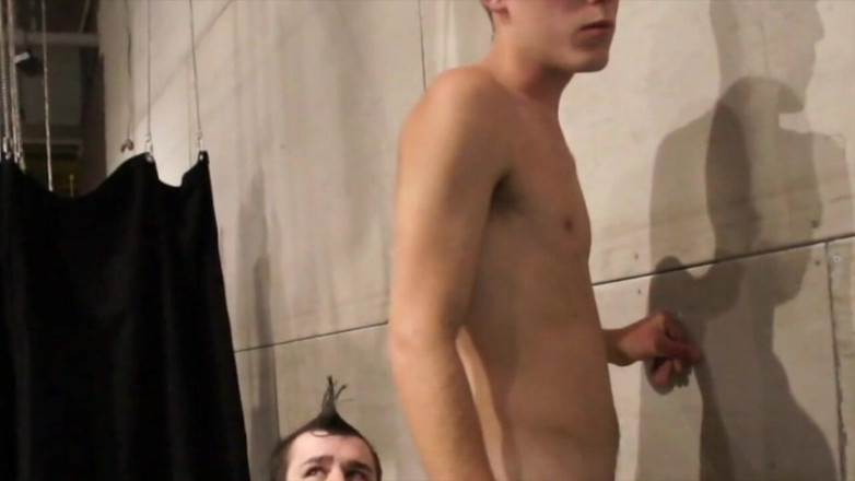 HARD BAREBACK PORN BY JESS ROYAN: Młody, mój gorący