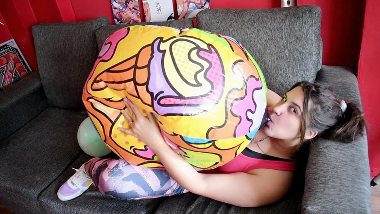 Bunny Looner: Cabalga y deflaja el balonmano con polainas - Bunny Looner