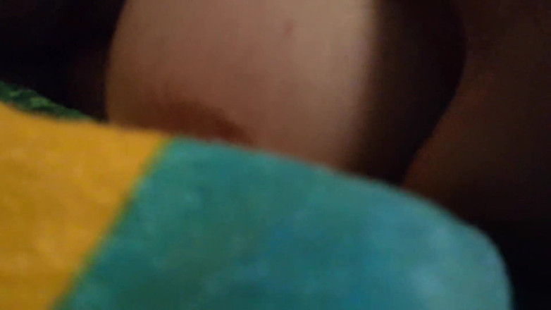 Pussycatwithtwist: La consolation de la chatte de ma copine