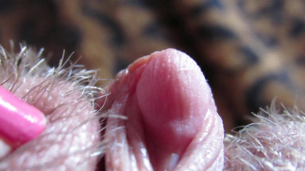 Cuteblonde666: Extreme close up on my hard clit head