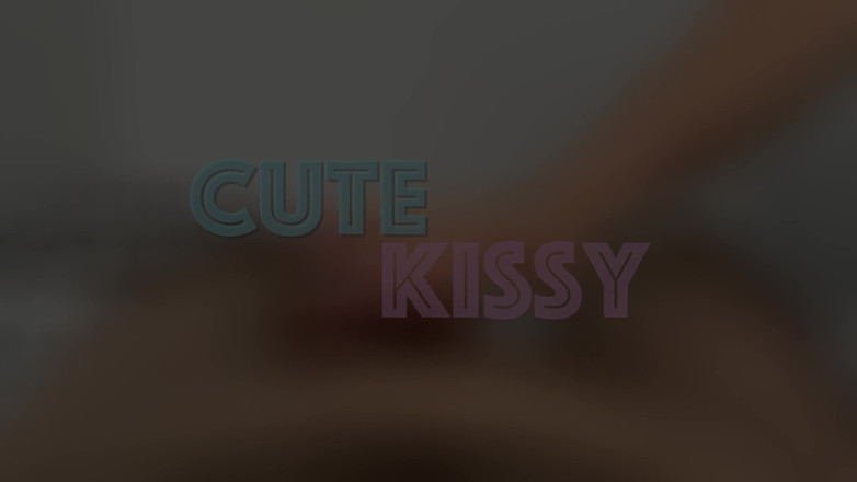 Cute Kissy: Erstaunliche muschi reitet harten schwanz, wichst ihn bis zum kommen...