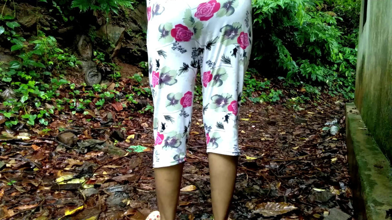 QueenSonali: Kongkek ibu tiri di tempat awam di bawah Culvert