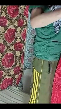 देसी भावनात्मक और रोमांटिक क्षण