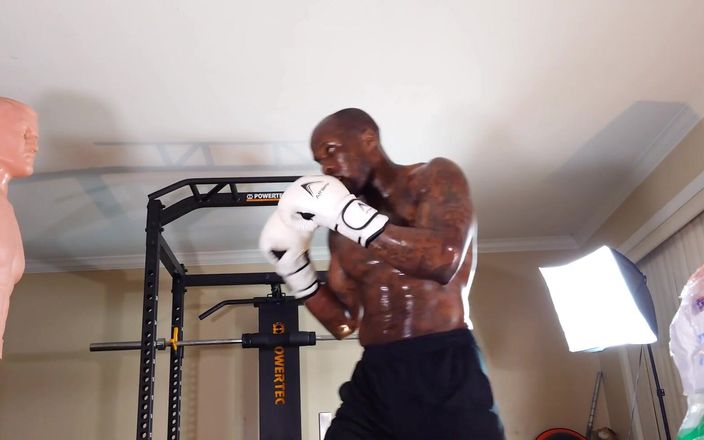 Hallelujah Johnson: Treino de boxe empregando treinamento plyométrica desenvolve controle eficiente e...