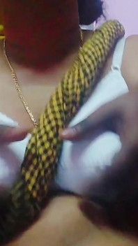 Desi Young Bhabi Mohini Has Sex with Her Boyfriend