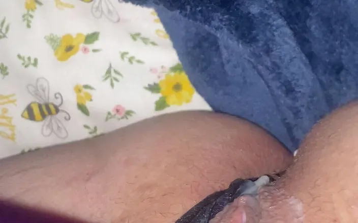 Lovelystasha: Creamy solo session