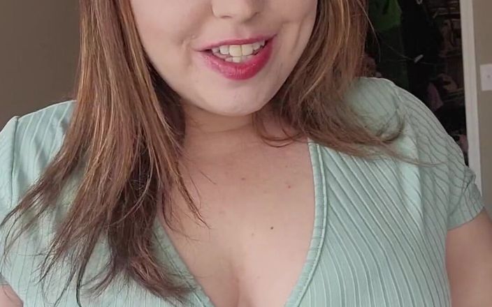KinkyKatie: Tôi thật là một con đĩ khi tôi là quản gia!...