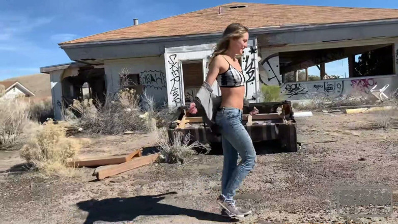Sparks Go Wild: Road trip and sneaky sexy adventures