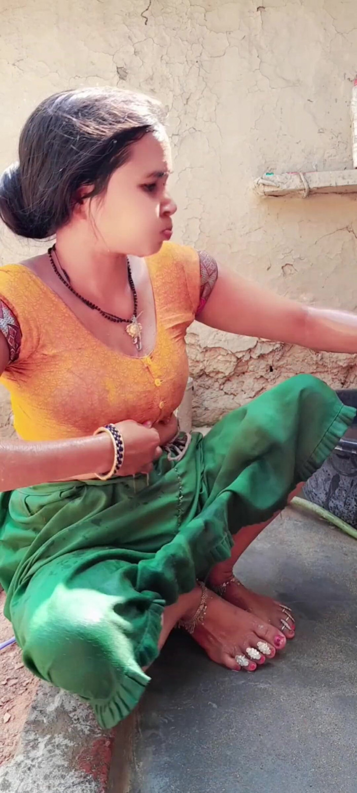 Renudbf: Bhabhi desi mandi