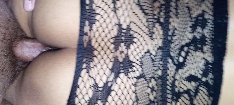 Mxfun30: 拉丁熟女用黑色内衣操我的菊花