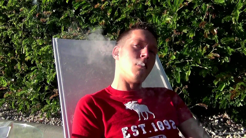 Boys Smoking: Ryan Chainin 100's