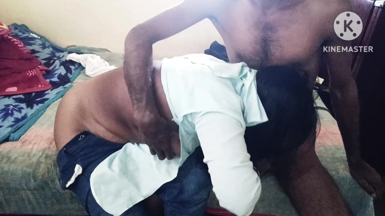 couple_Love7: インドの彼女が自家製のドギースタイルで大きなアスを交わすボーイフレンド