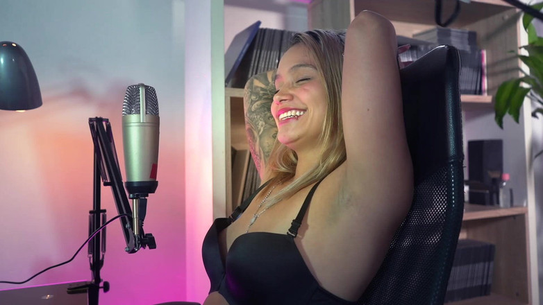 Cipriani: Fetish gelita dan tetek dengan permainan latin