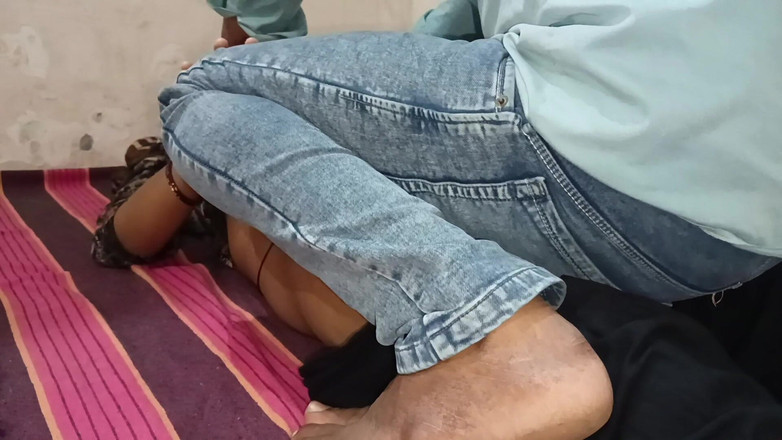 Bhabhi UP: Gospodăria bhabhi Ki Jawani Bhabhi