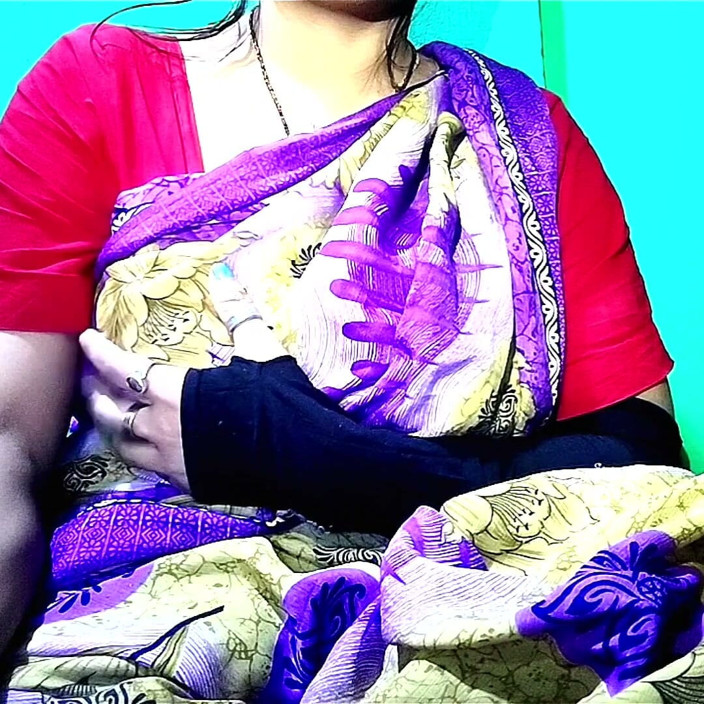 Neha_Noonu: Exotic Desi Saree Tease - Sensual Blouse Boob Pressing (part 1) HD
