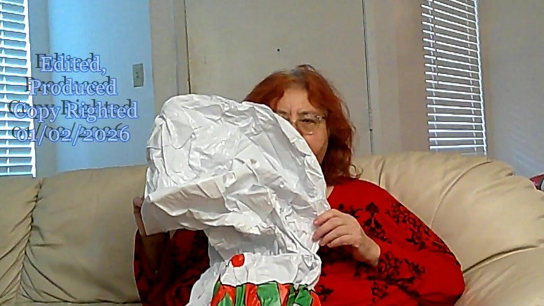 BBW nurse Vicki adventures with friends: Bbw zralá zrzavá sestřička Vicki kouří nafukovací sněhulák pro vás