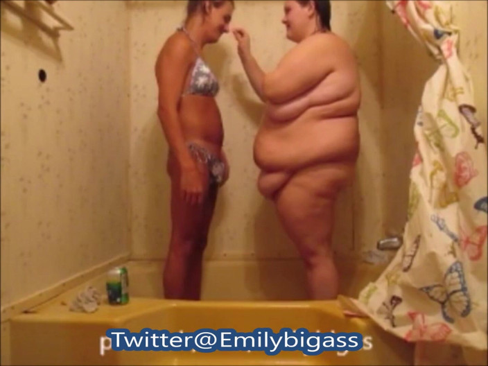Fat Goddes: Дружину запліднює гаряча сіссі в душі – глибокий кремпай