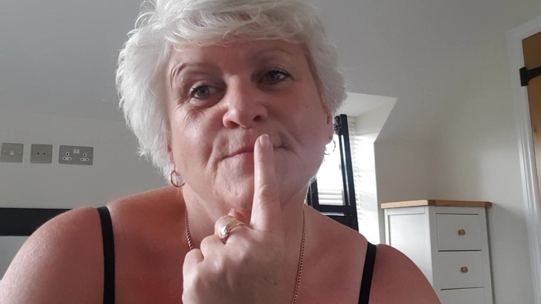 Uk Joolz: Hand/mund-fetisch