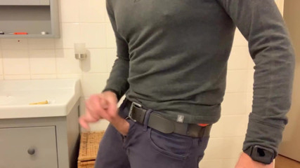TJenner: Jerking off and cumming on my jeans - Verbal
