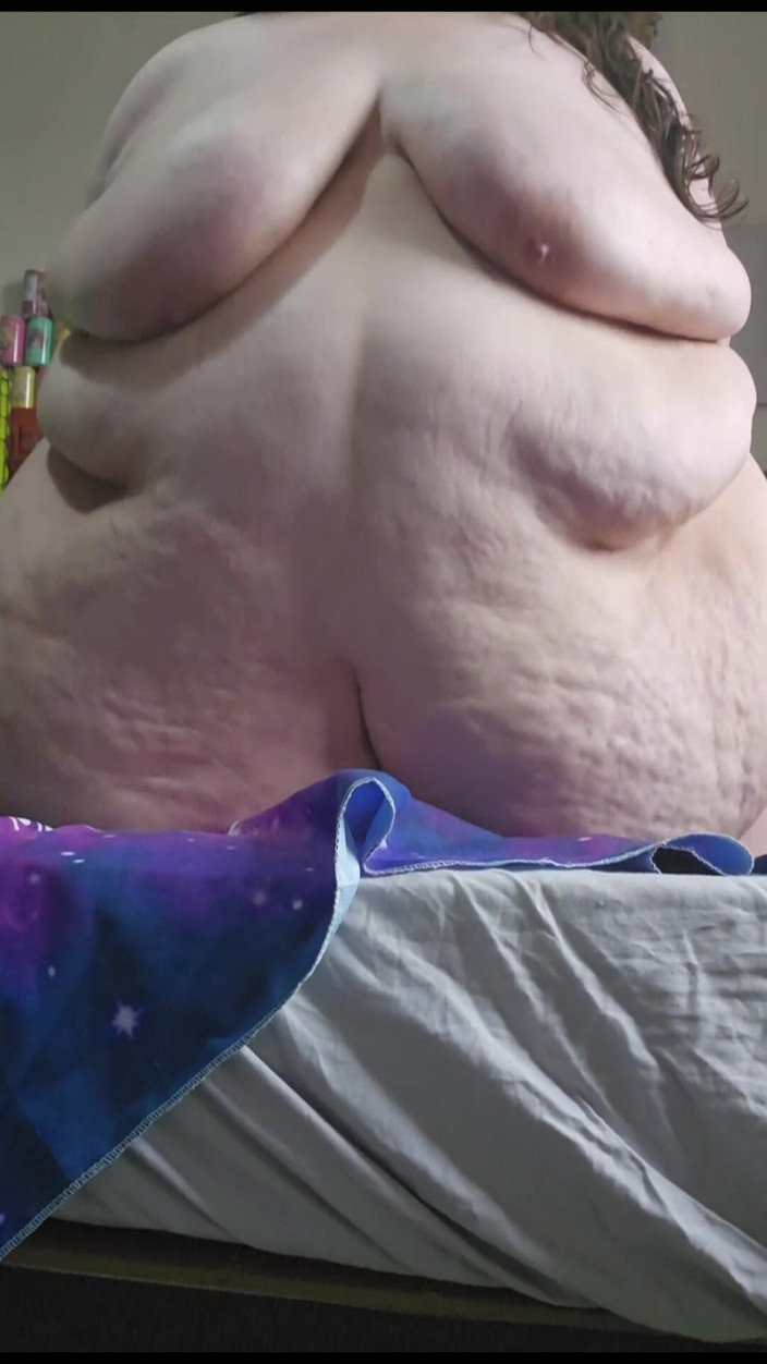 SSBBWLadyBrads: SSBBW Velké břicho Chvěje hluková postel