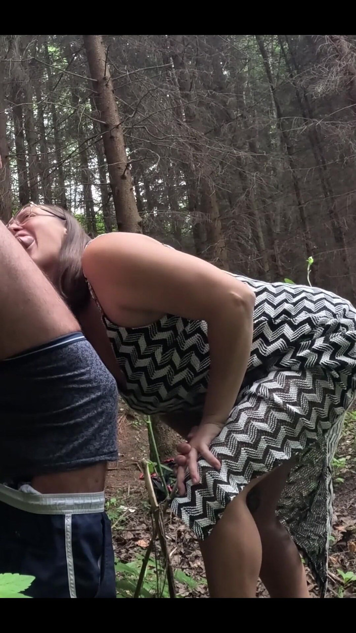 Crypto Mommy: 見知らぬ男が車の中で俺を抱いたのを見たか?