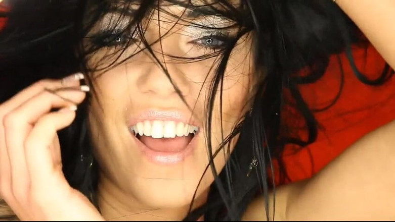 Watch4beauty: कास्टिंग Gina Devine