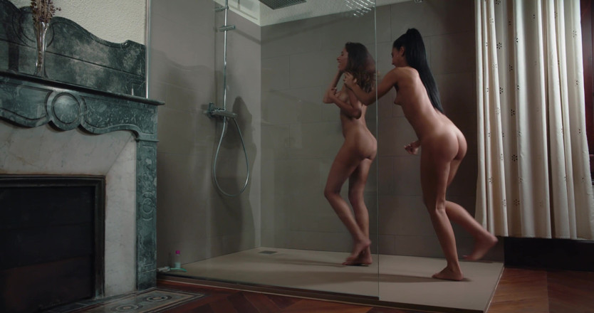 THAGSON: A hot encounter between Apolonia Lapiedra y Baby Nicols