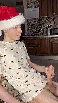 Naughty Solo Session Floods Twink Abs with Cum