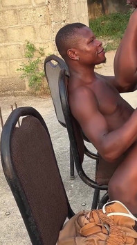 Baise dehors avec son beau-fils