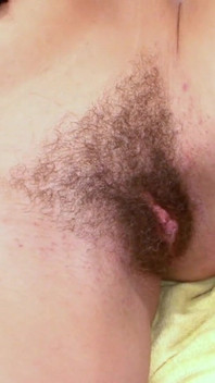 Çift banyoda seks yapıyor ve kendi filmlerini çekiyor