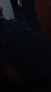 Lia e seus jeans rasgados
