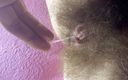 Cute Blonde 666: De aproape, pizdă păroasă umedă, clitoris mare
