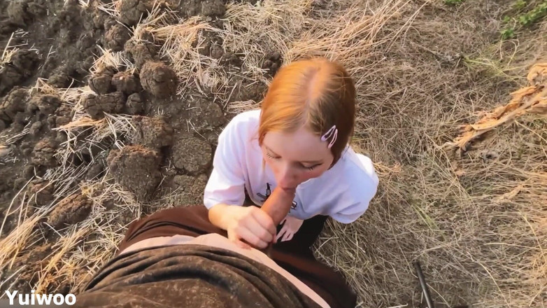 Yuiwoo: Muie blândă la apus de soare de la o roșcată...