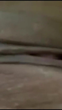 Kolumbijska Latina Pisses Wet Fetish Fun