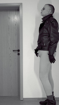 Lycra Leather Hunk 11 (two Cum Shots Xl)