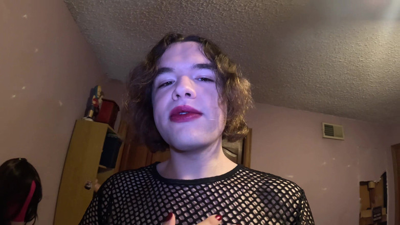 Miss Dimples: Giant Femboy Goddess Tenderizes and Consumes You