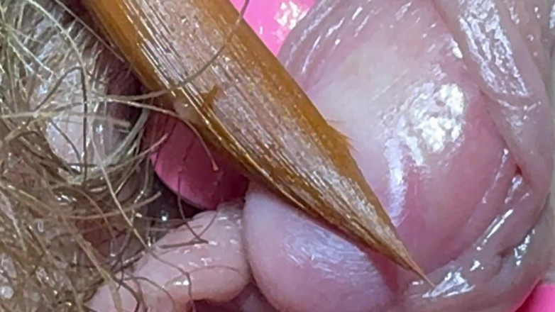 Cuteblonde666: Personalizzata: spazzola clitoride lunga bagnata bordo